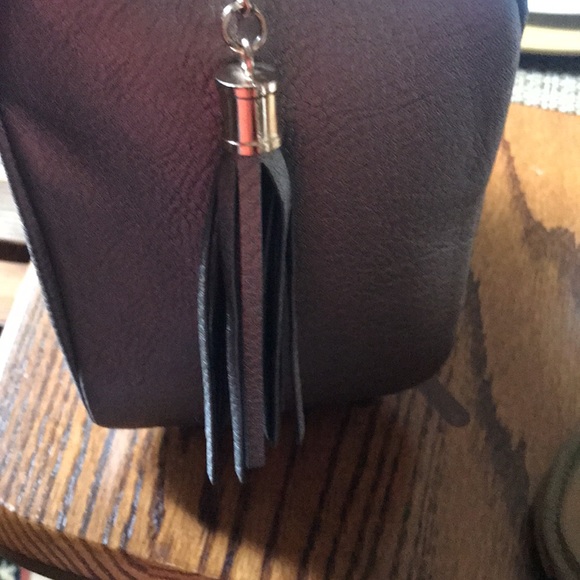 Purse with Conceal Carry includes Blackhawk holster size 4 - Picture 8 of 16